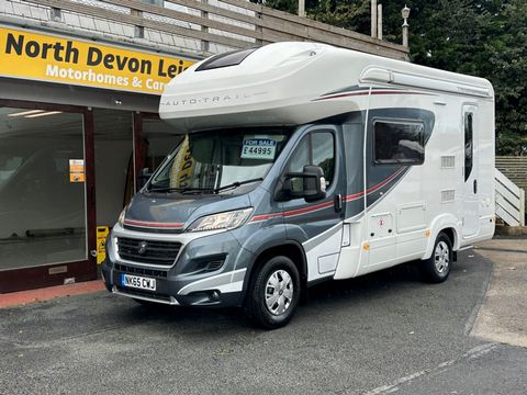 Auto Trail TRACKER EKS Motorhome (2015) - Picture 1