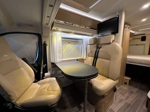 Adria TWIN 600 SP Motorhome (2018) - Picture 5