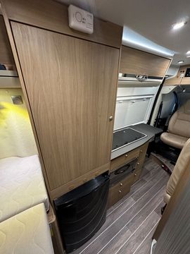 Adria TWIN 600 SP Motorhome (2018) - Picture 7