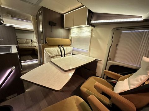 burstner VISEO i700 Motorhome (2014) - Picture 6