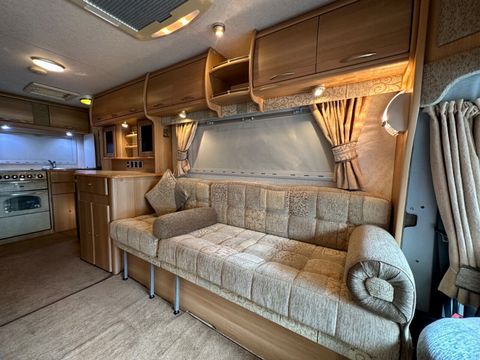 Autocruise STARQUEST EL Motorhome (2005) - Picture 6