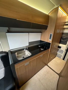 Auto Trail V-LINE 600 Motorhome (2013) - Picture 10