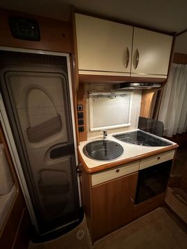 Rapido 690 Motorhome (2011) - Picture 10