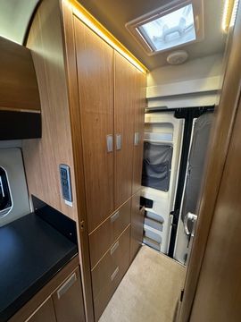 Auto Trail V-LINE 600 Motorhome (2013) - Picture 12