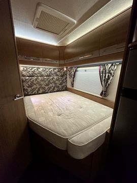 Auto Trail TRACKER FB Motorhome (2015) - Picture 9