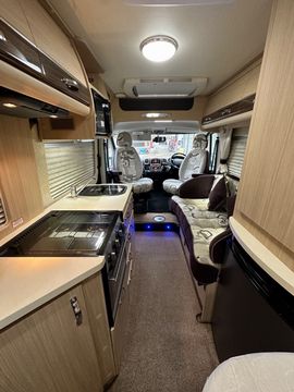 Auto Sleeper KINGHAM Campervan (2015) - Picture 5