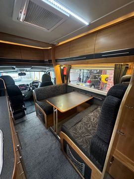 Auto Trail ARAPAHO Motorhome (2010) - Picture 4