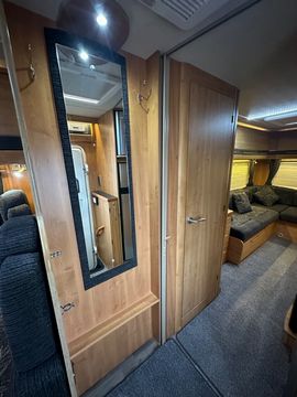 Auto Trail ARAPAHO Motorhome (2010) - Picture 8