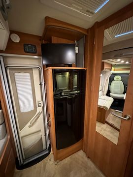 Rapido 600FF Motorhome (2014) - Picture 9