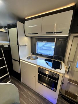 Roller Team ZEFIRO 675 Motorhome (2019) - Picture 9