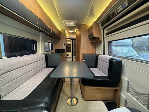 Auto Trail V-LINE 600 Motorhome (2013) - Picture 5