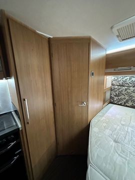 Auto Trail TRACKER FB Motorhome (2015) - Picture 10