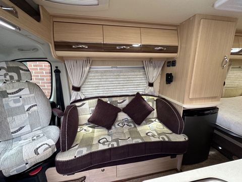 Auto Sleeper KINGHAM Campervan (2015) - Picture 4