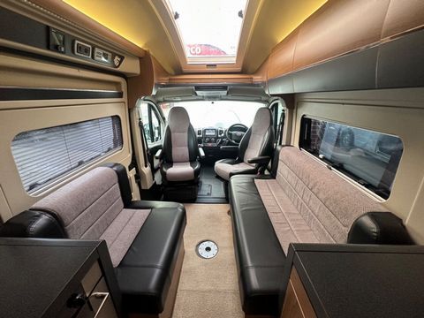 Auto Trail V-LINE 600 Motorhome (2013) - Picture 6